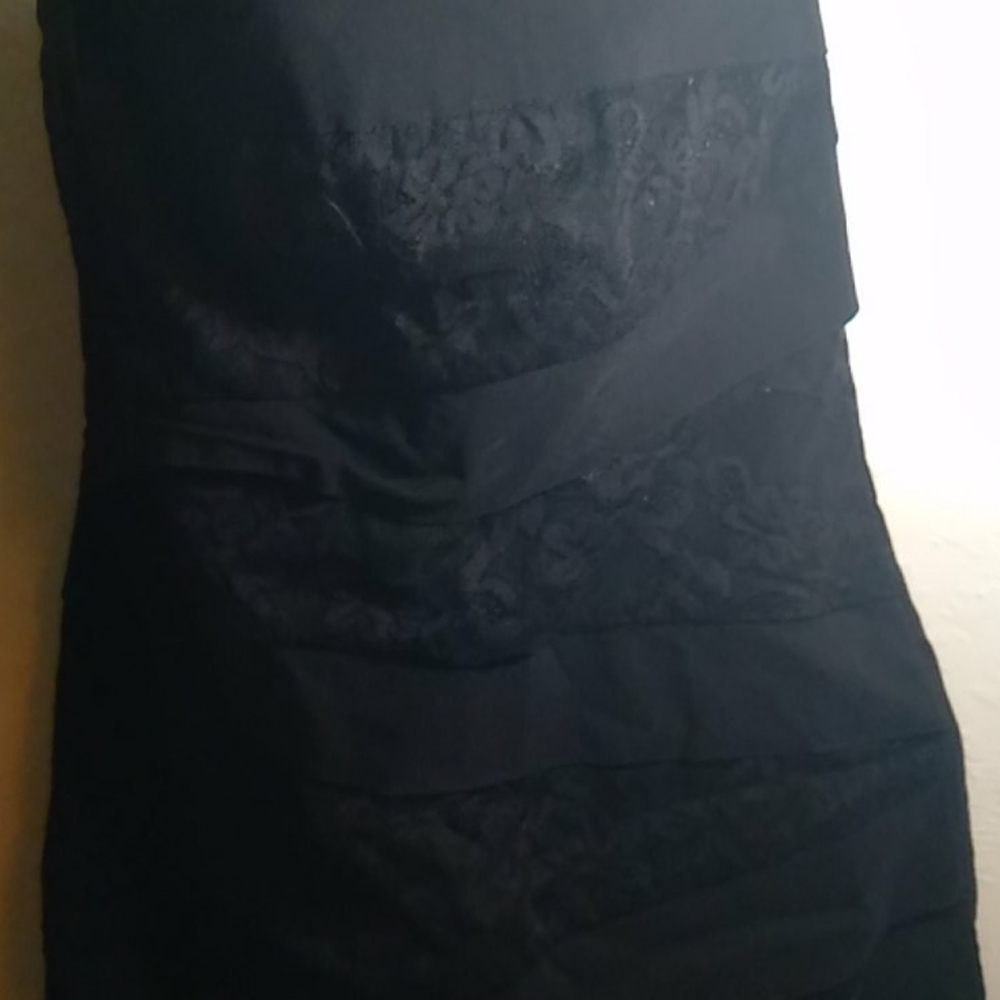 Dress - Picture 2 of 4